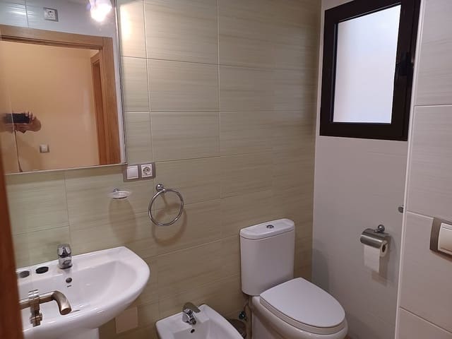 2 quarto Apartamento para arrendar em San Miguel de Salinas com piscina - 675 € (Ref: 9902178)