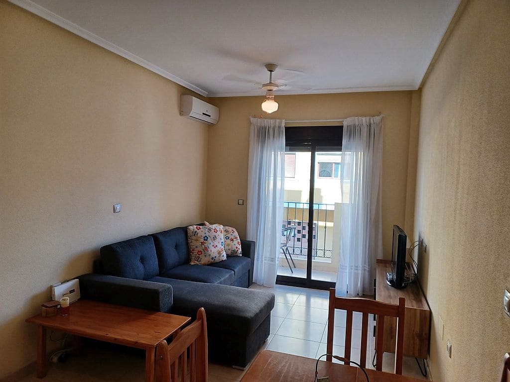 2 quarto Apartamento para arrendar em San Miguel de Salinas com piscina - 675 € (Ref: 9902178)
