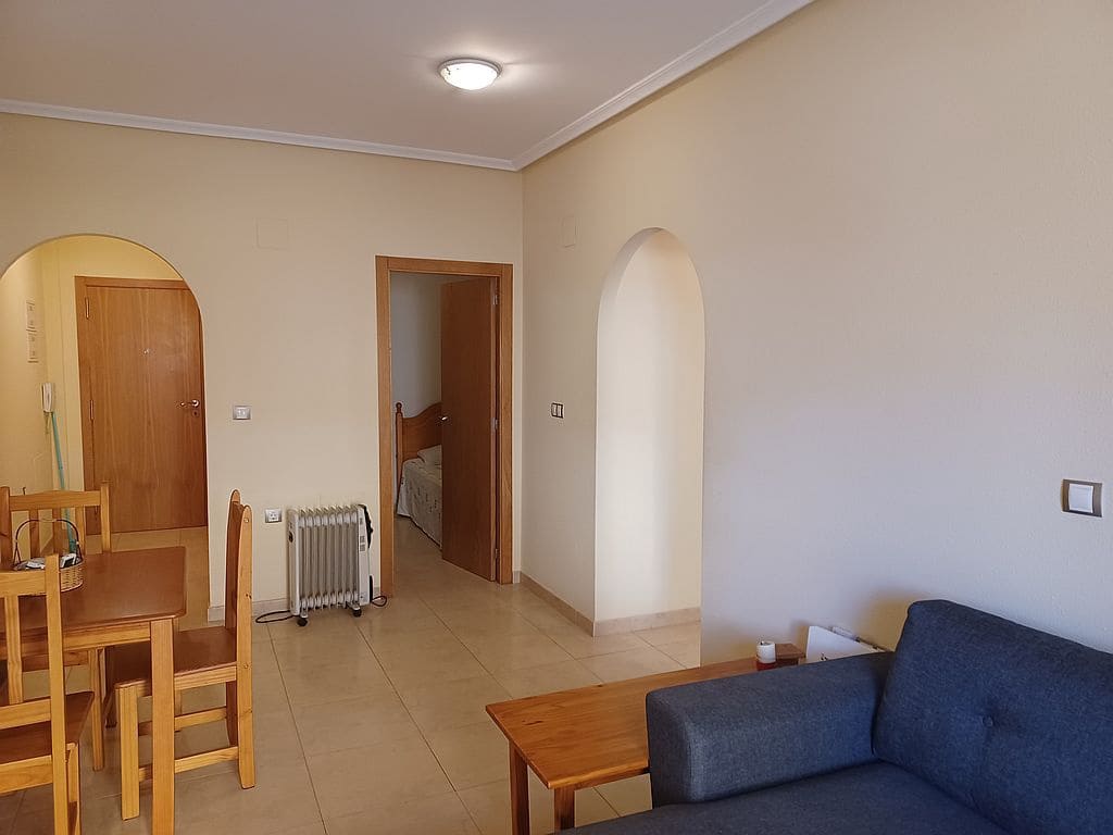2 quarto Apartamento para arrendar em San Miguel de Salinas com piscina - 675 € (Ref: 9902178)