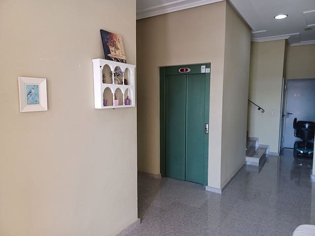 2 quarto Apartamento para arrendar em San Miguel de Salinas com piscina - 675 € (Ref: 9902178)