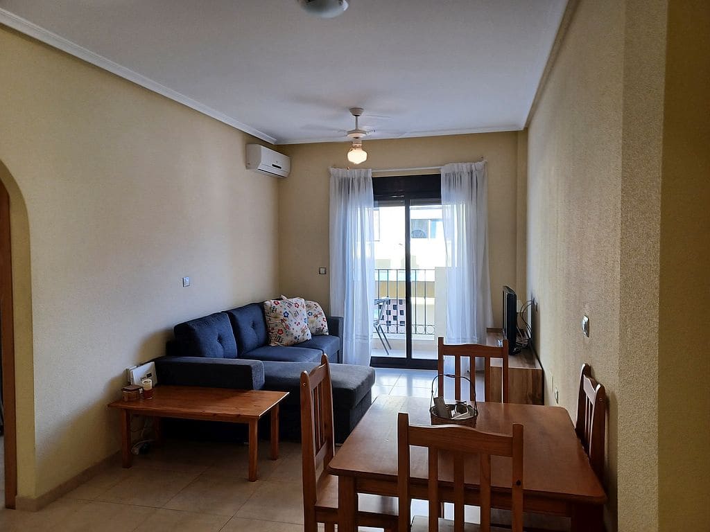2 quarto Apartamento para arrendar em San Miguel de Salinas com piscina - 675 € (Ref: 9902178)