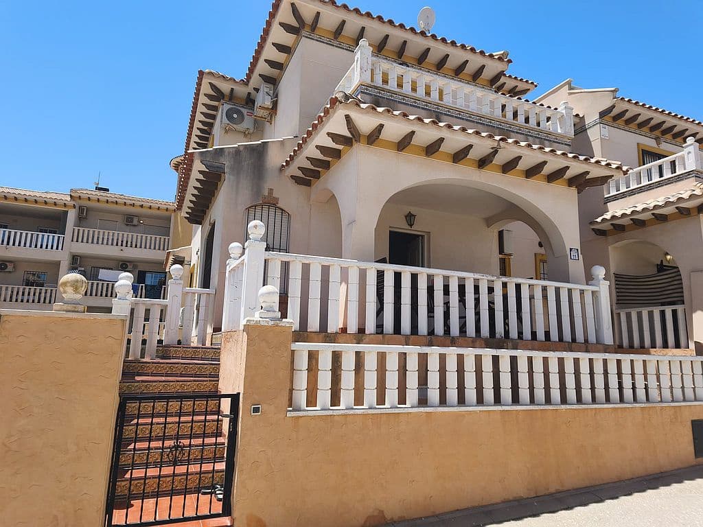 2 Zimmer Haus zu verkaufen in Orihuela Costa mit Pool Garage - 179.500 € (Ref: 9946263)