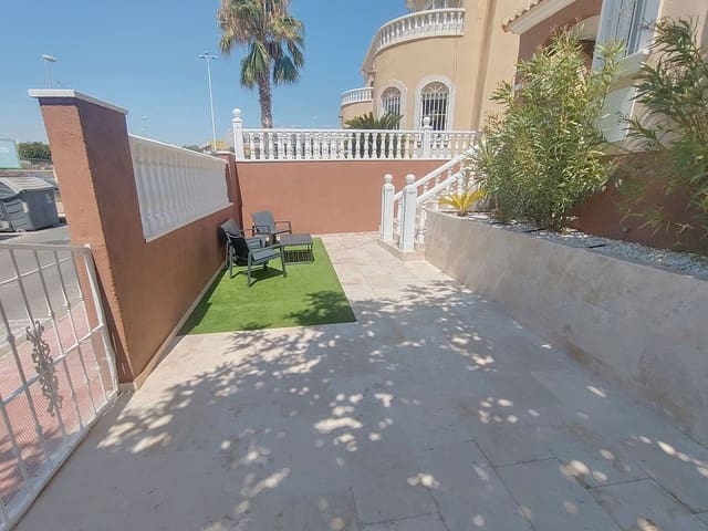 3 camera da letto Casa in vendita in Blue Lagoon con piscina garage - 250.000 € (Rif: 9950285)