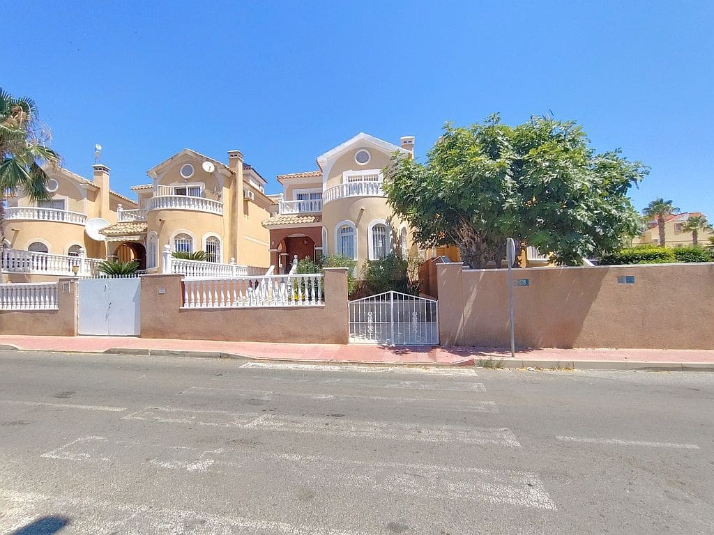 3 camera da letto Casa in vendita in Orihuela Costa con piscina garage - 250.000 € (Rif: 9950285)