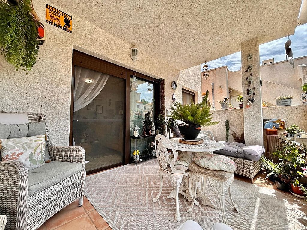 3 Zimmer Apartment zu verkaufen in Las Ramblas Golf mit Pool Garage - 310.000 € (Ref: 9999380)