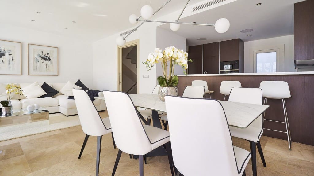 3 soveværelse Villa til salg i Marbella med swimmingpool - € 685.000 (Ref: 6656816)