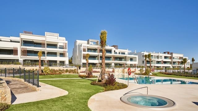 3 makuuhuone Huoneisto myytävänä paikassa Puerto de Estepona, Estepona mukana uima-altaan - 303 000 € (Ref: 6656820)
