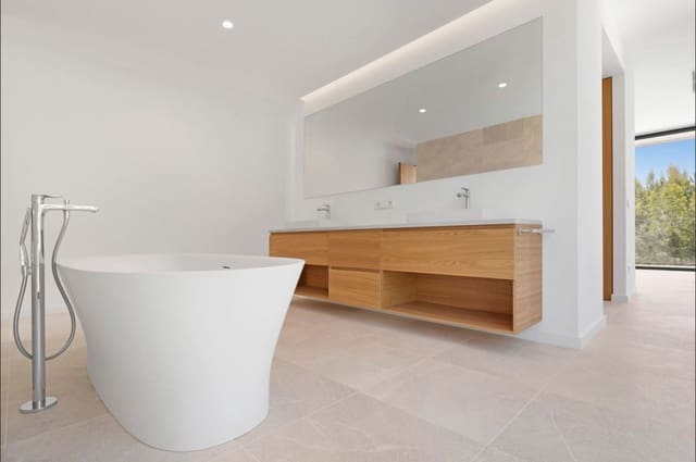 5 sypialnia Willa na sprzedaż w Santa Ponsa, Calvià z basenem - 4 250 000 € (Ref: 6656838)