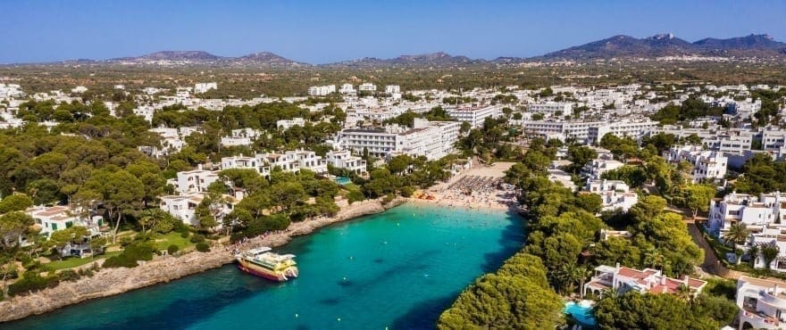 2 bedroom Apartment for sale in Cala d'Or with pool - € 398,000 (Ref: 7291523)
