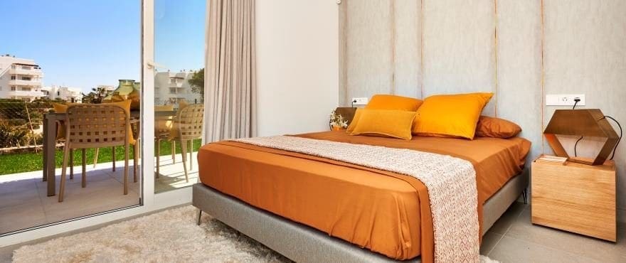 2 bedroom Apartment for sale in Cala d'Or with pool - € 398,000 (Ref: 7291523)