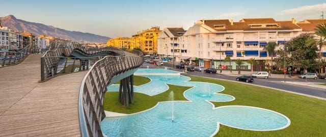 2 bedroom Apartment for sale in Nueva Alcántara, Marbella with pool - € 590,000 (Ref: 7900251)