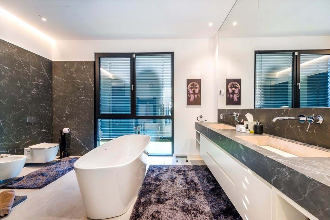 5 bedroom Villa for sale in Santa Ponsa with pool garage - € 4,500,000 (Ref: 7976628)