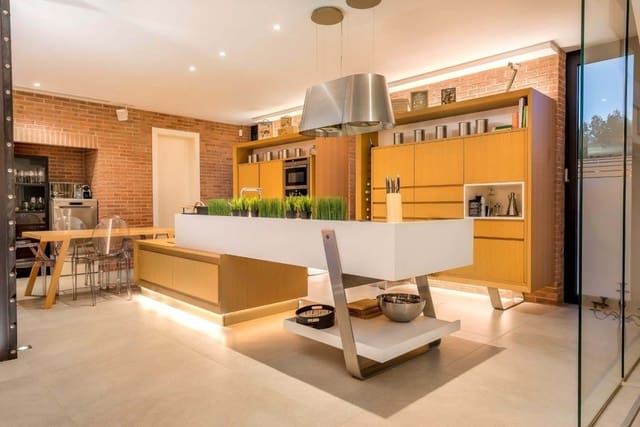 5 sypialnia Willa na sprzedaż w Santa Ponsa, Calvià z basenem garażem - 4 500 000 € (Ref: 7976628)