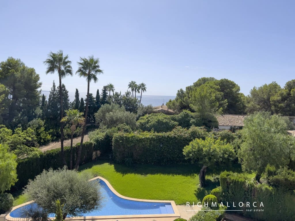 3 soveværelse Penthouse til salg i Bendinat med swimmingpool garage - € 830.000 (Ref: 7976630)