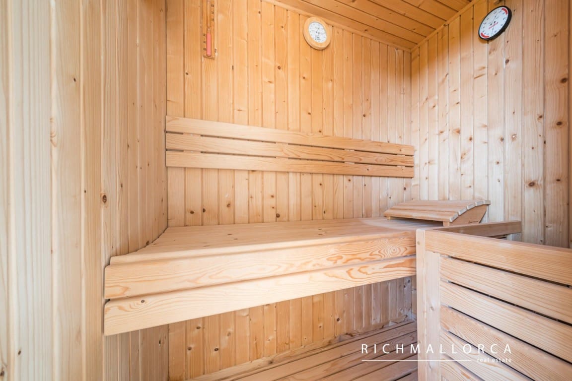 3 soveværelse Penthouse til salg i Bendinat med swimmingpool garage - € 830.000 (Ref: 7976630)