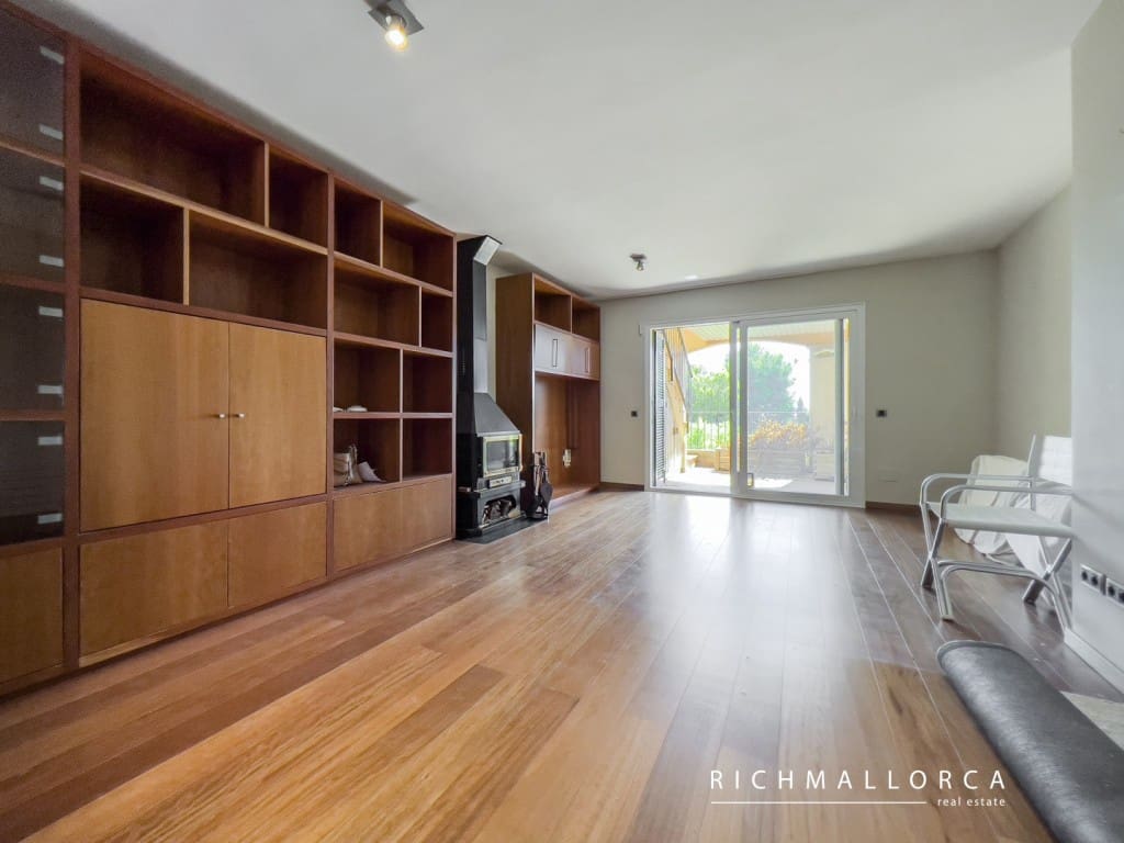 3 soveværelse Penthouse til salg i Bendinat med swimmingpool garage - € 830.000 (Ref: 7976630)