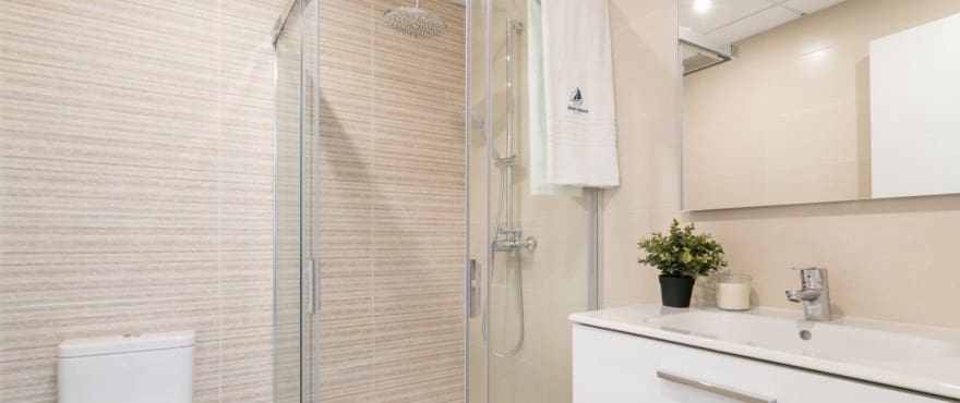 2 quarto Apartamento para venda em Torrevieja com piscina - 245 000 € (Ref: 8484086)