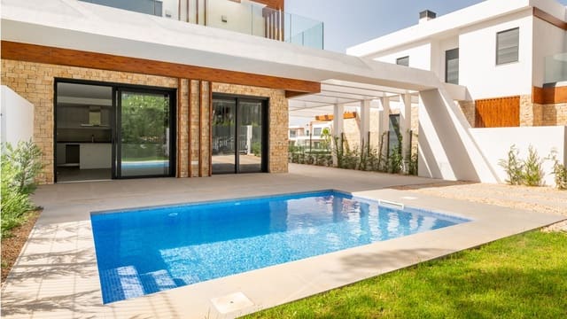 3 sypialnia Dom blizniak na sprzedaż w Cala Ratjada, Capdepera z basenem garażem - 650 000 € (Ref: 8924578)