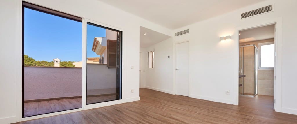 3 bedroom Villa for sale in Santa Ponsa with pool garage - € 1,750,000 (Ref: 9354016)