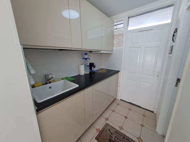 Monolocale in vendita in Arona con piscina - 199.700 € (Rif: 9733950)