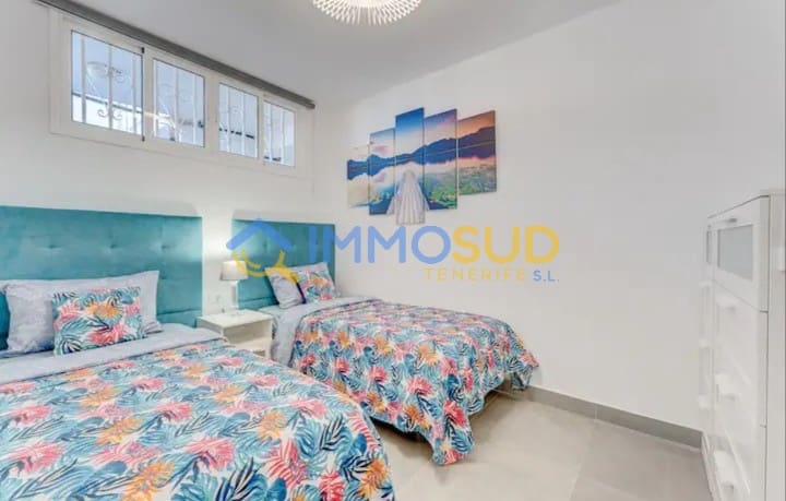 1 makuuhuone Huoneisto myytävänä paikassa Arona mukana uima-altaan - 299 000 € (Ref: 9740181)