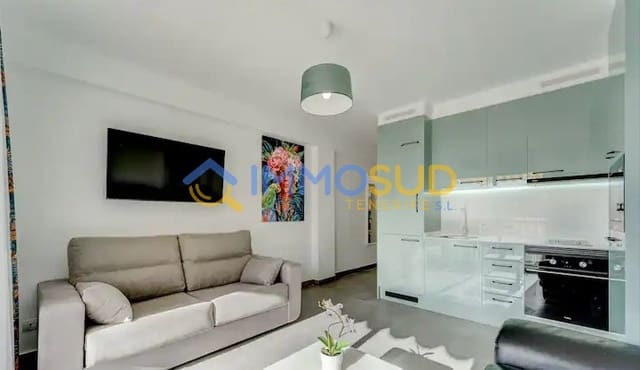 Apartamento de 1 habitación en Arona en venta con piscina - 299.000 € (Ref: 9740181)