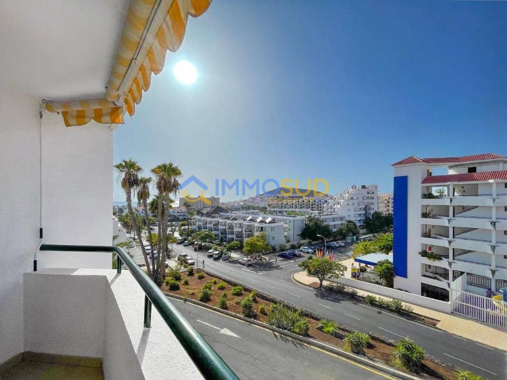 2 slaapkamer Appartement te koop in Arona met zwembad - € 380.000 (Ref: 9863706)