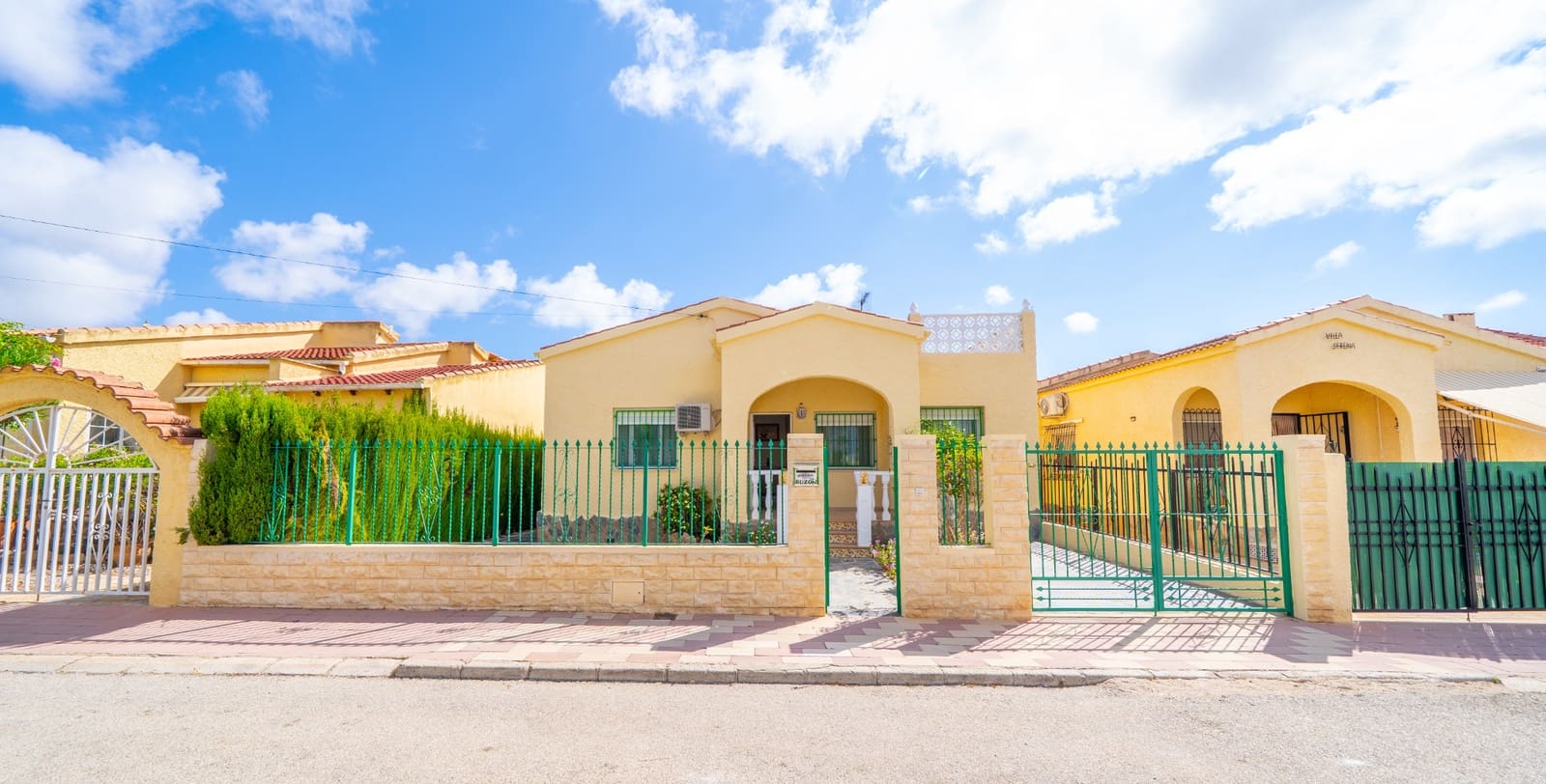 3 sovrum Villa till salu i La Marina med pool garage - 222 000 € (Ref: 10004505)