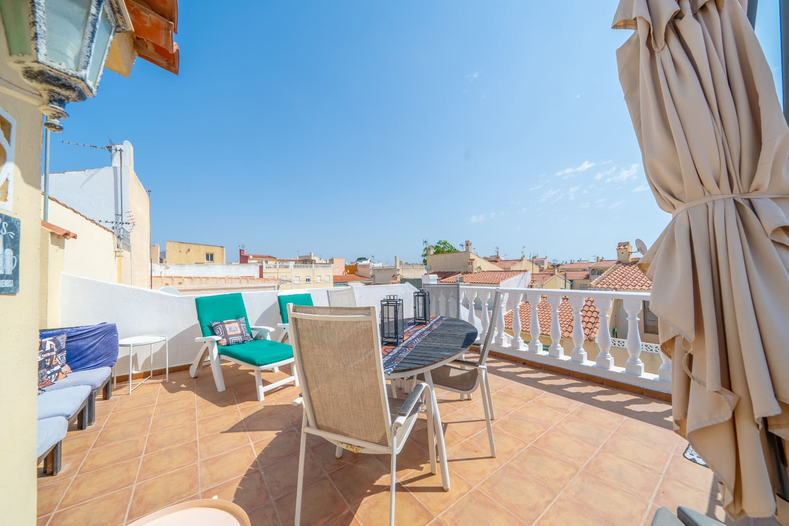 2 Zimmer Reihenhaus zu verkaufen in La Marina mit Pool - 130.000 € (Ref: 10014787)