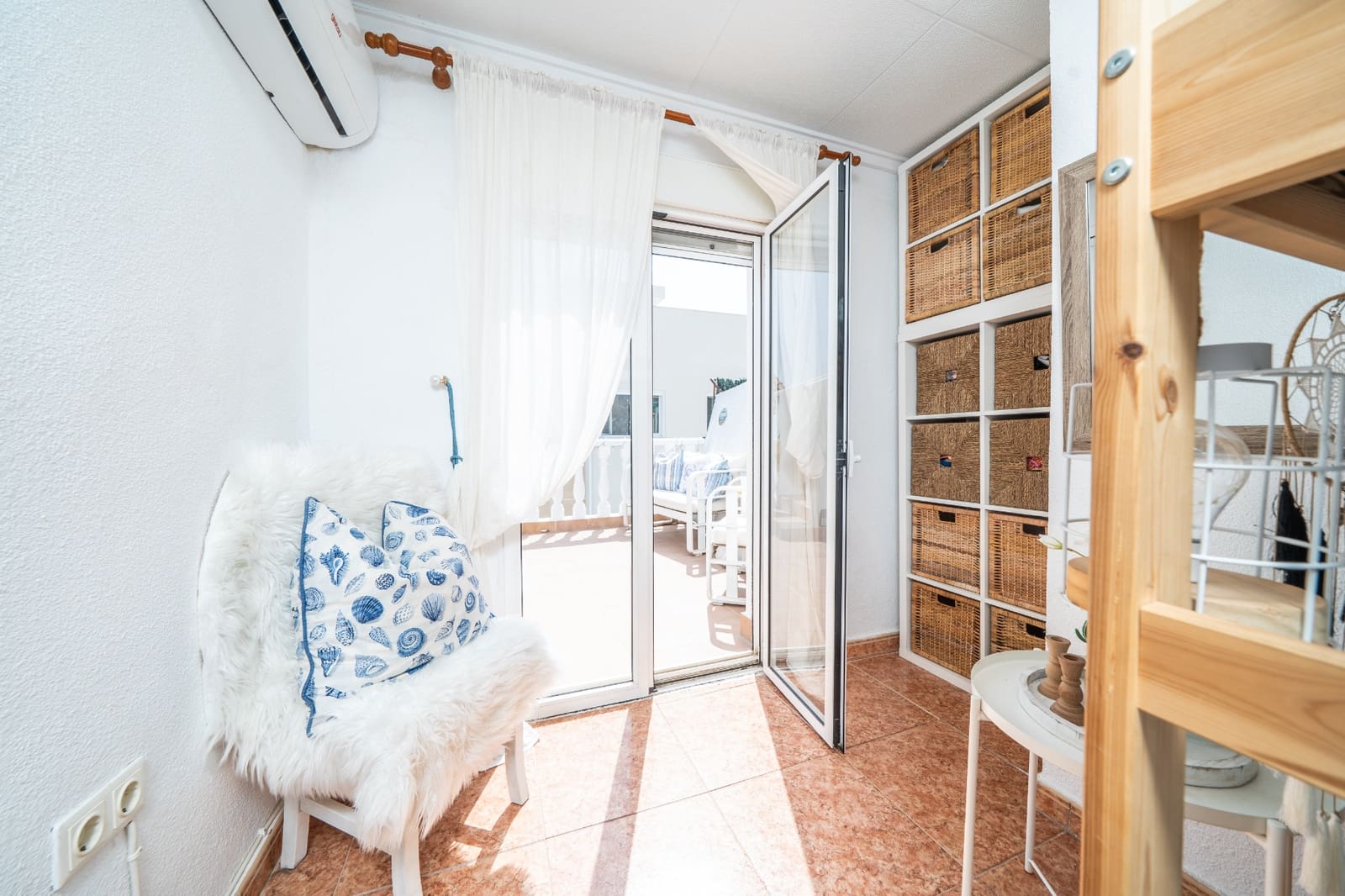 2 Zimmer Reihenhaus zu verkaufen in La Marina mit Pool - 130.000 € (Ref: 10014787)