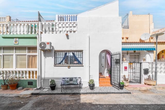 2 Zimmer Reihenhaus zu verkaufen in La Marina, Elche / Elx mit Pool - 130.000 € (Ref: 10014787)