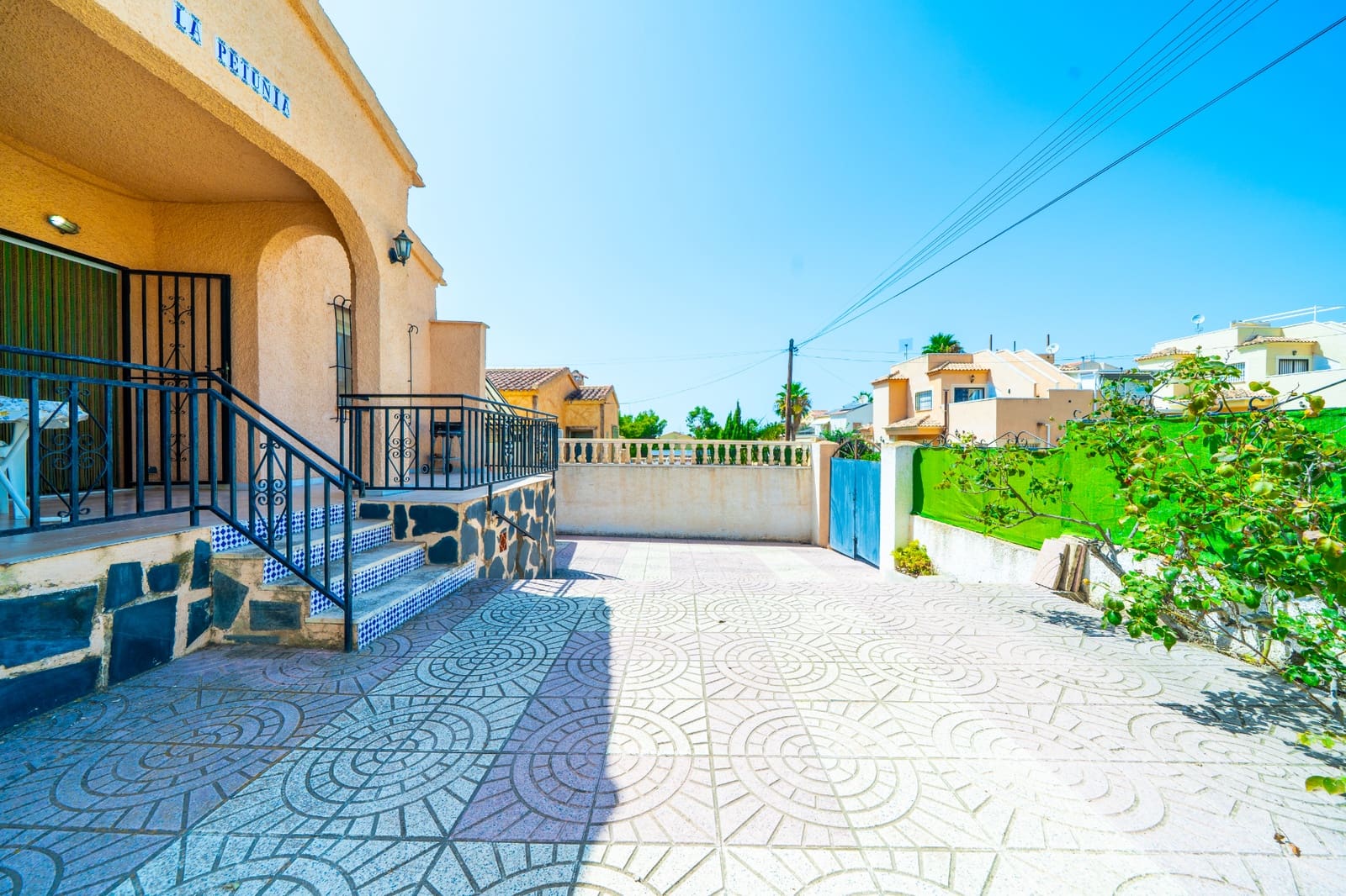 2 bedroom Villa for sale in La Marina with pool garage - € 147,000 (Ref: 10014867)