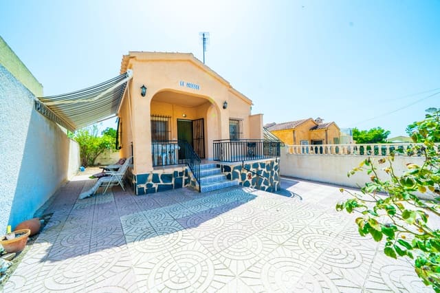 2 bedroom Villa for sale in La Marina, Elche / Elx with pool garage - € 147,000 (Ref: 10014867)