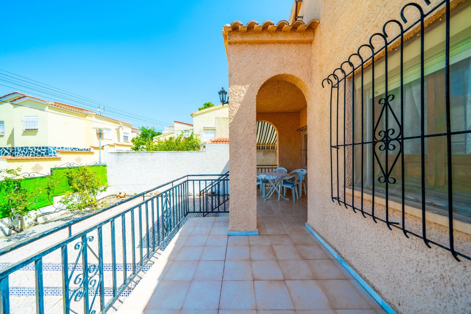 2 bedroom Villa for sale in La Marina with pool garage - € 147,000 (Ref: 10014867)