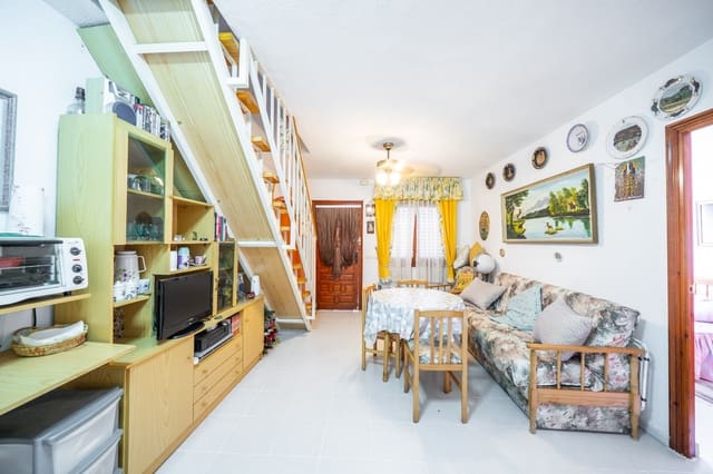 3 Zimmer Reihenhaus zu verkaufen in La Marina, Elche / Elx mit Pool - 129.000 € (Ref: 10019541)