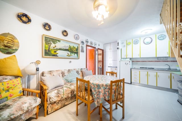3 Zimmer Reihenhaus zu verkaufen in La Marina, Elche / Elx mit Pool - 129.000 € (Ref: 10019541)
