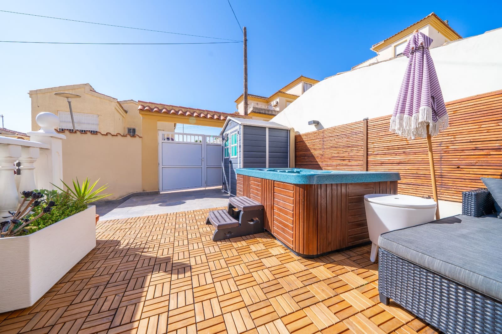 2 quarto Moradia para venda em La Marina com piscina - 230 000 € (Ref: 10023146)