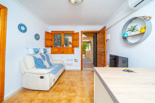 3 quarto Casa em Banda para venda em La Marina, Elche / Elx com piscina - 95 000 € (Ref: 10023147)