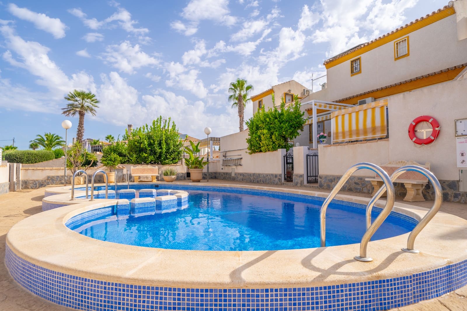 3 quarto Moradia em Banda para venda em La Marina com piscina garagem - 195 000 € (Ref: 10032502)