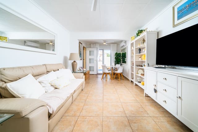 3 sovrum Villa till salu i La Marina, Elche / Elx med pool - 265 000 € (Ref: 10033174)
