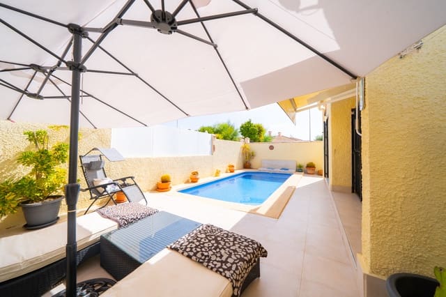 3 sovrum Villa till salu i La Marina, Elche / Elx med pool - 265 000 € (Ref: 10033174)