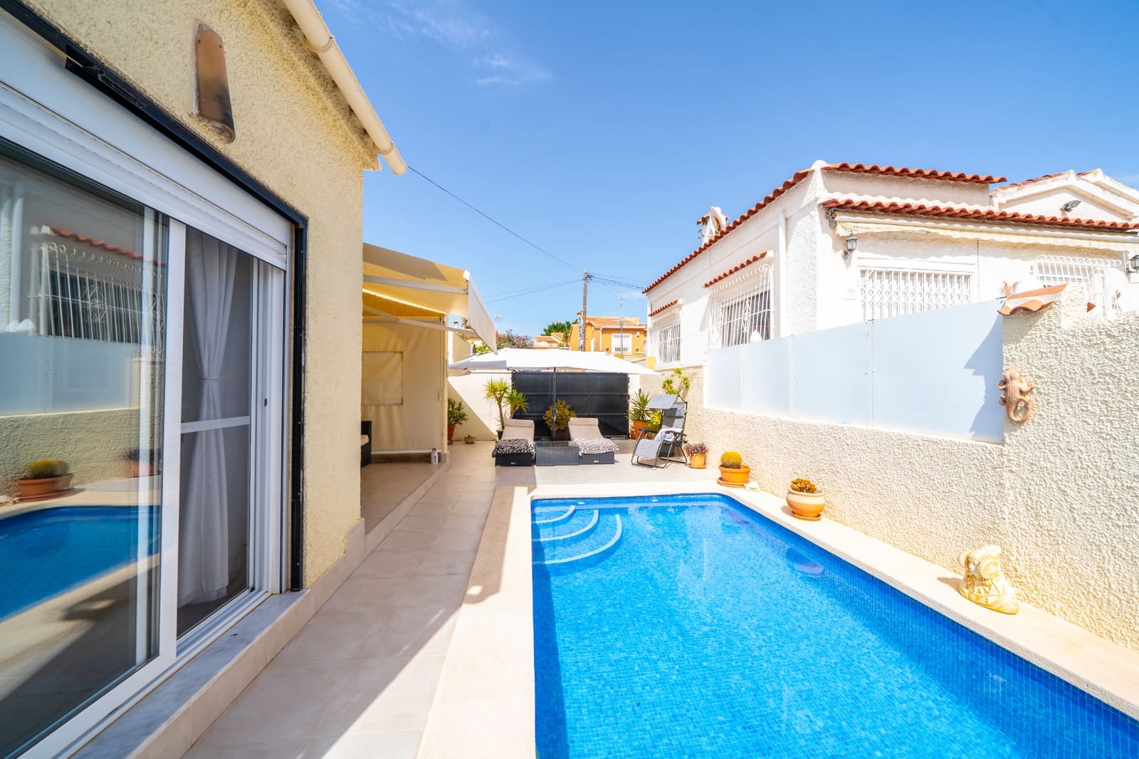 3 sovrum Villa till salu i La Marina med pool - 265 000 € (Ref: 10033174)