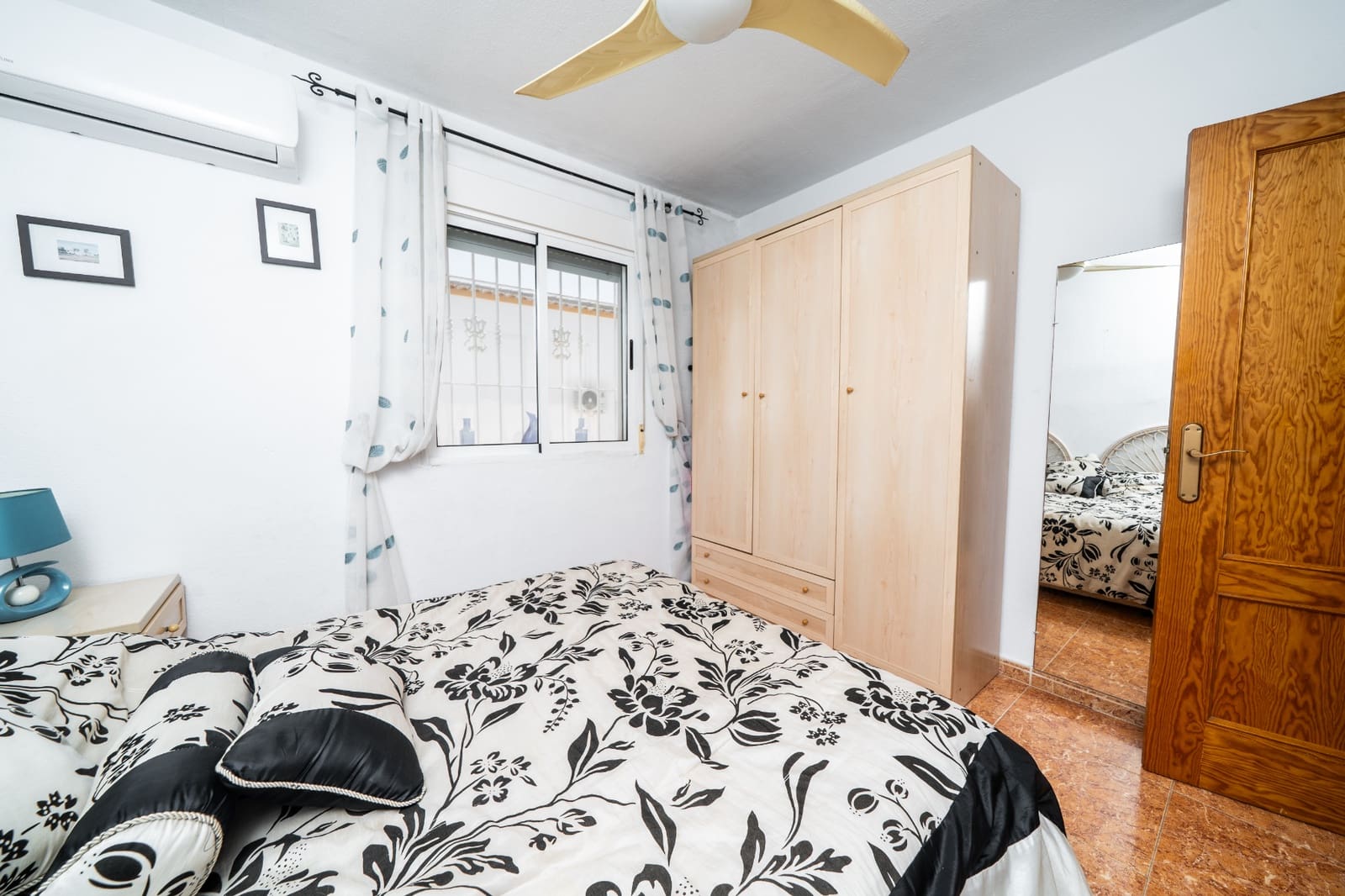 3 chambre Villa/Maison Semi-Mitoyenne à vendre à La Marina avec piscine - 215 000 € (Ref: 10035722)