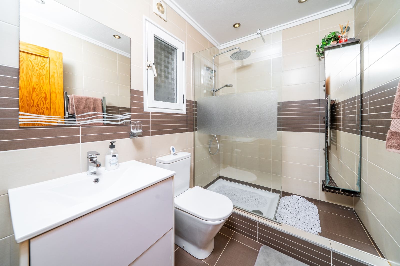 3 chambre Villa/Maison Semi-Mitoyenne à vendre à La Marina avec piscine - 215 000 € (Ref: 10035722)