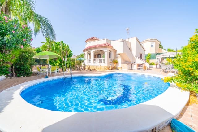 3 soveværelse Villa til salg i La Marina, Elche / Elx med swimmingpool garage - € 359.000 (Ref: 10035804)