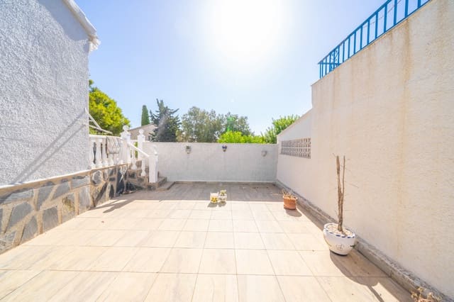 2 Zimmer Villa zu verkaufen in La Marina, Elche / Elx mit Pool - 185.000 € (Ref: 10042031)