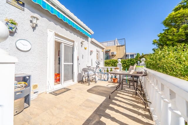 2 Zimmer Villa zu verkaufen in La Marina, Elche / Elx mit Pool - 185.000 € (Ref: 10042031)