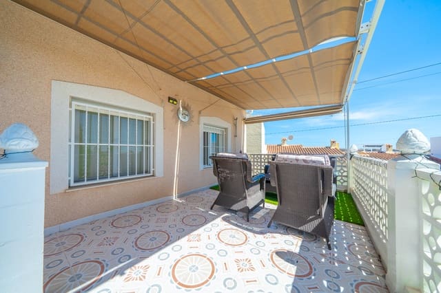 3 Zimmer Reihenhaus zu verkaufen in La Marina, Elche / Elx mit Pool - 145.000 € (Ref: 10095038)
