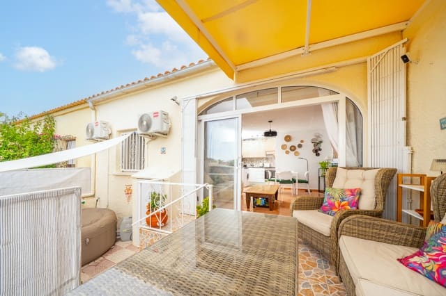 2 sovrum Radhus till salu i La Marina, Elche / Elx med pool - 120 000 € (Ref: 10120899)