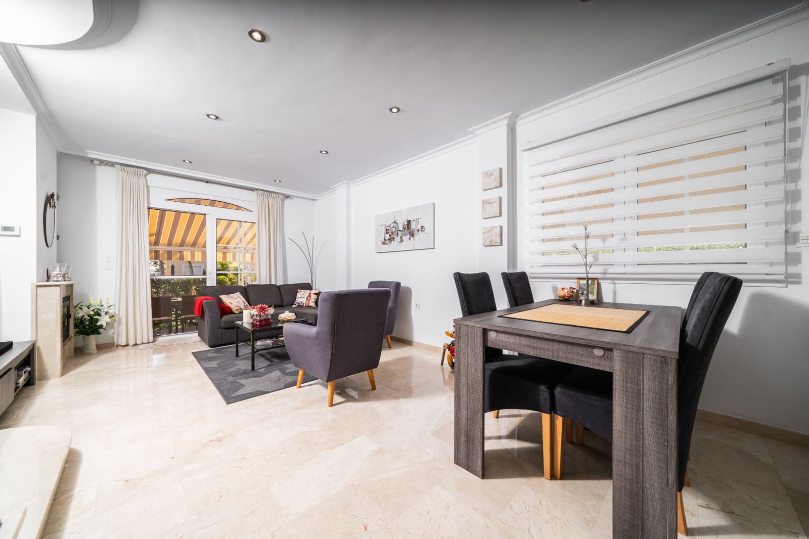 Chalet de 3 habitaciones en La Marina en venta con piscina - 344.995 € (Ref: 10155876)
